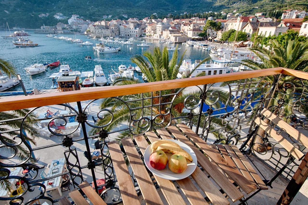 Seafront Rooms Koluna Komiža Zewnętrze zdjęcie
