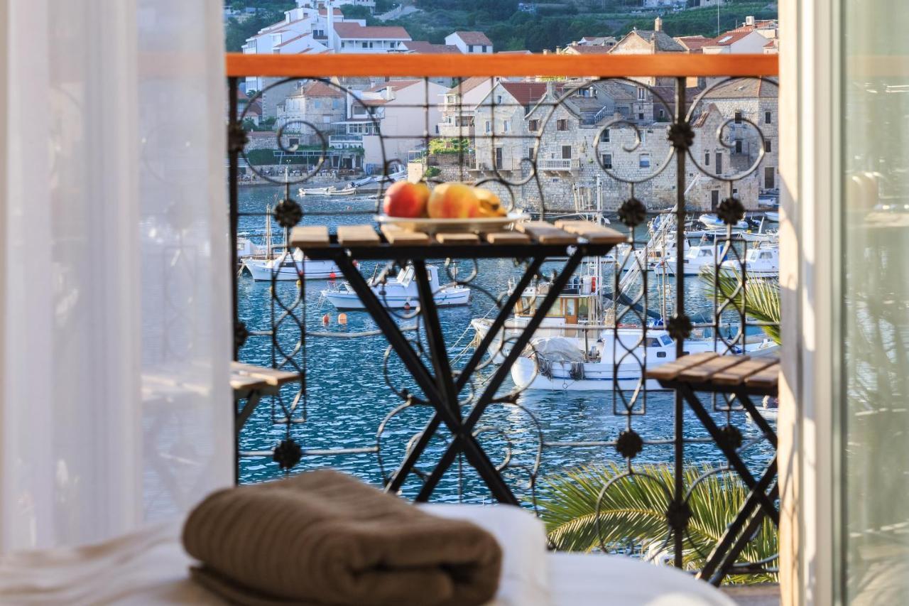 Seafront Rooms Koluna Komiža Zewnętrze zdjęcie