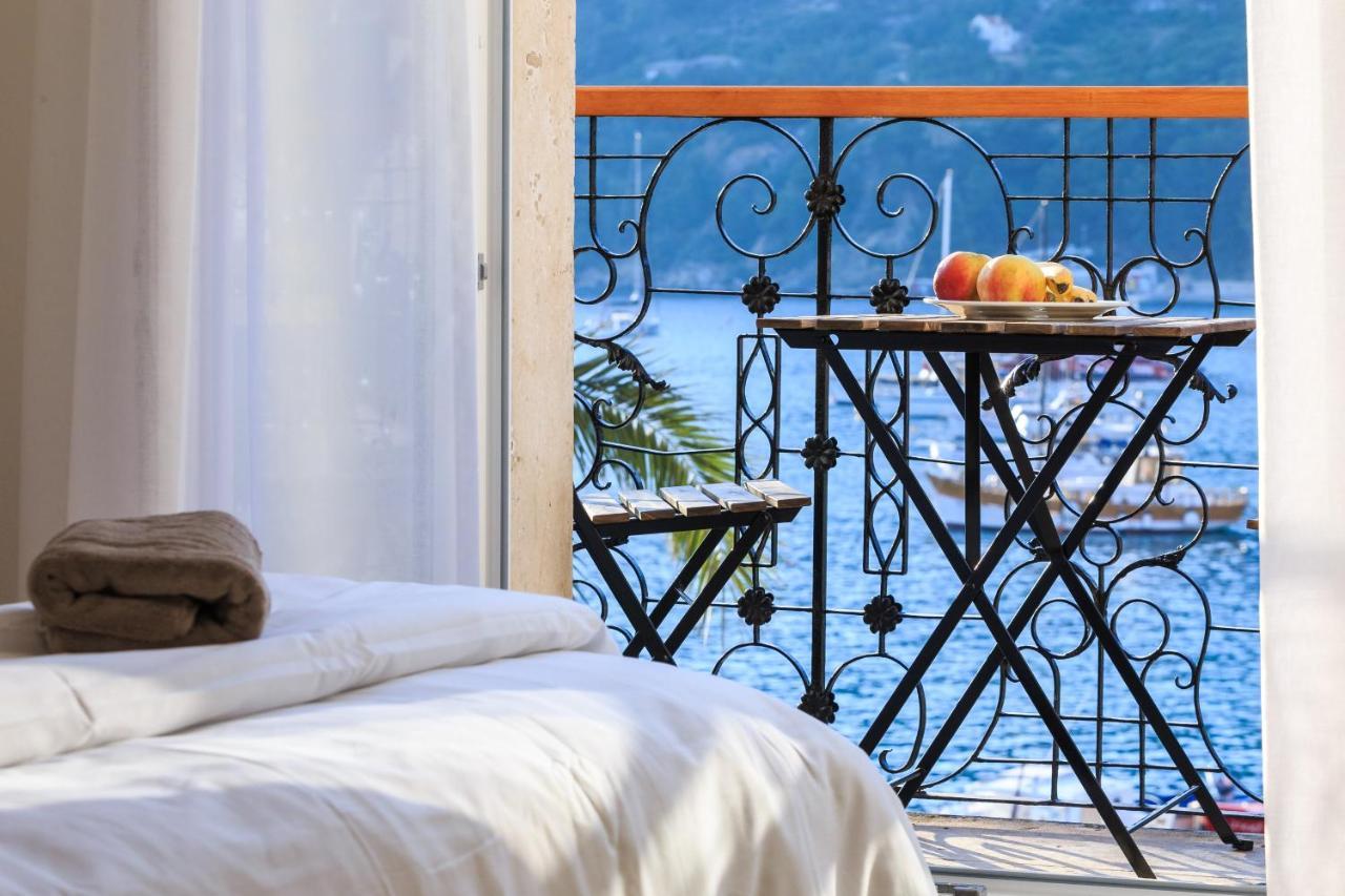 Seafront Rooms Koluna Komiža Zewnętrze zdjęcie